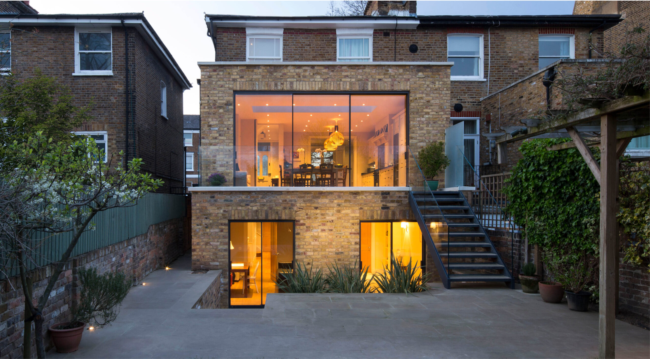 Goldhawk Road, Shepherds Bush