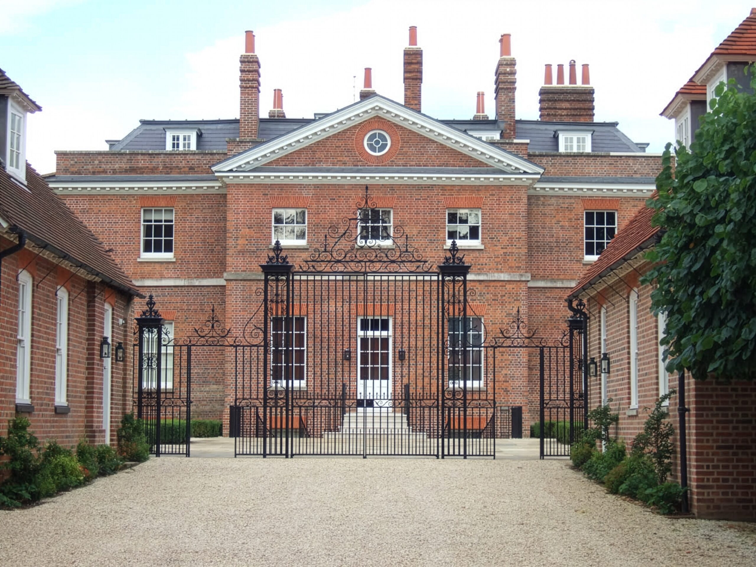 Country House and Estate, Watlington
